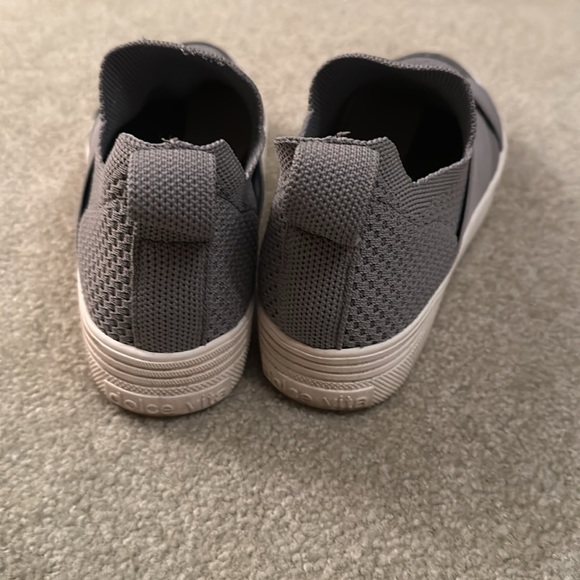 Dolce vita gray slip on sneakers - Picture 5 of 5